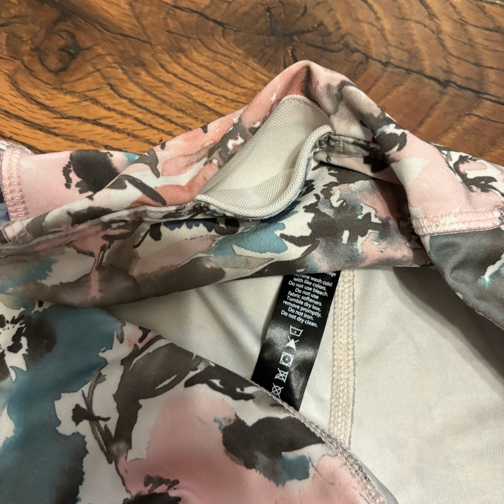 RBX Women's Floral Capri Leggings - Picture 5 of 7